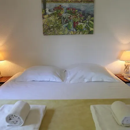 Casa Alta, Maison Familiale A Cala Longa * Bonifacio (Corsica)