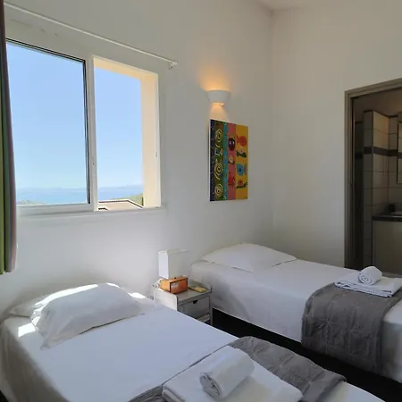 Holiday home Casa Alta, Maison Familiale A Cala Longa *